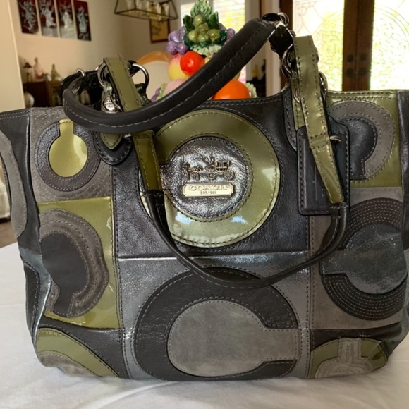 Coach Handbag - Picture 2 of 9